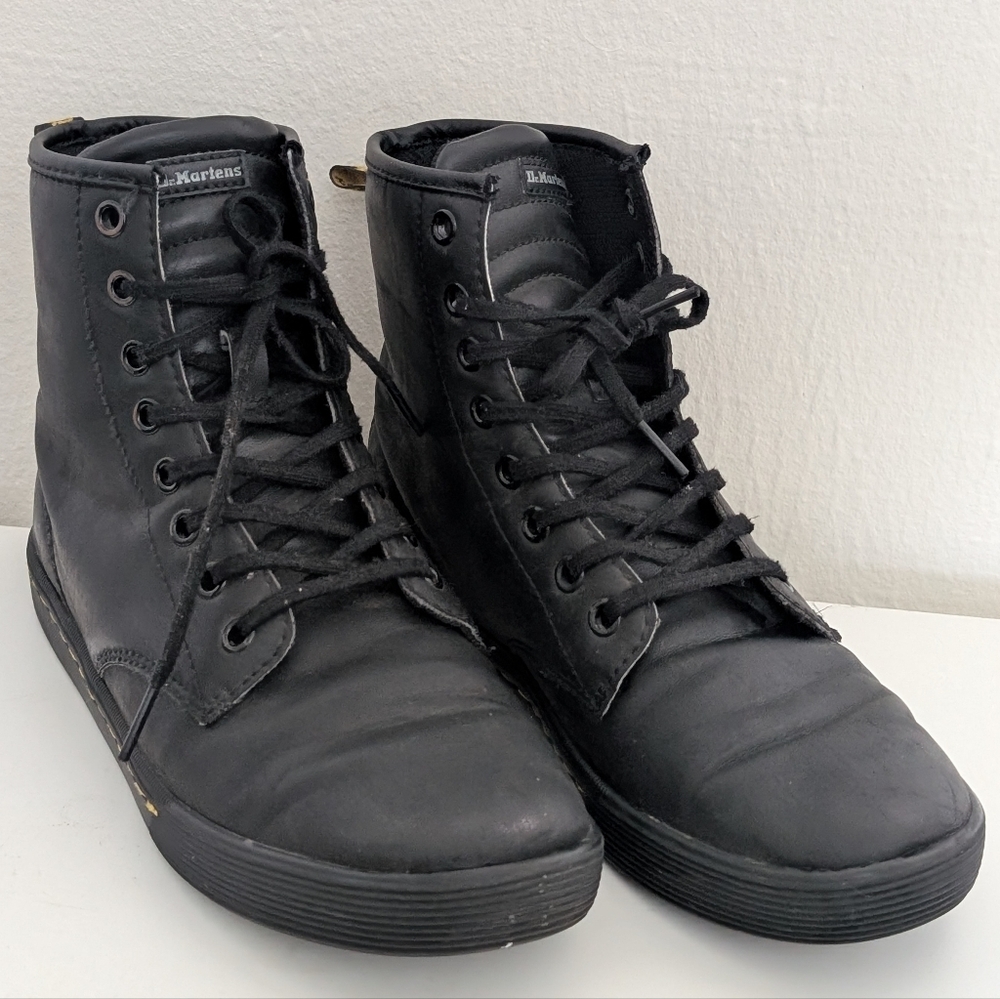 Dr. Martens Air Wair Sheridan Women's Matte Synthetic Leather Casual Boots, 7 - Picture 2 of 7